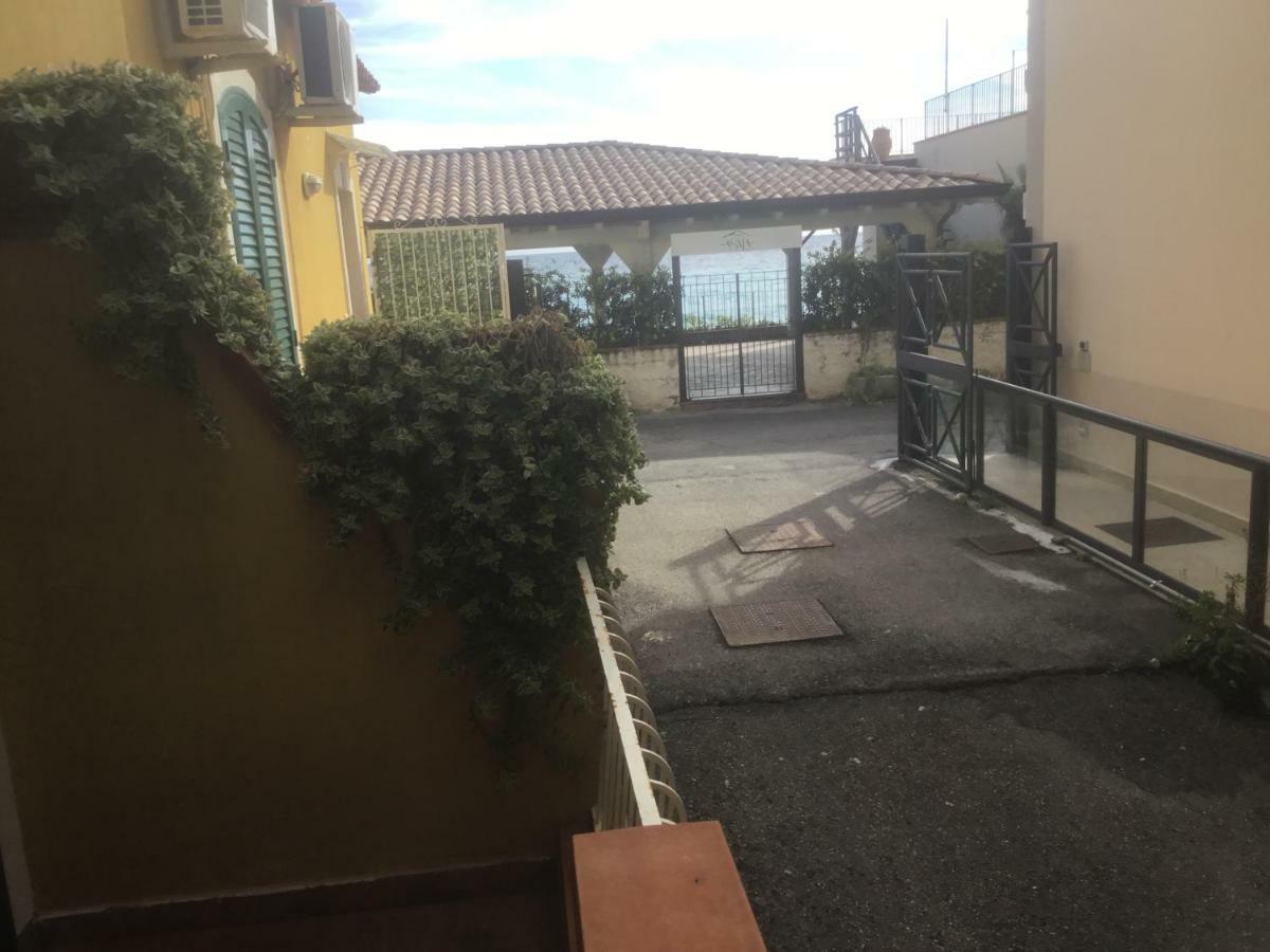 Taormina Stationhouse Apartment Exterior photo
